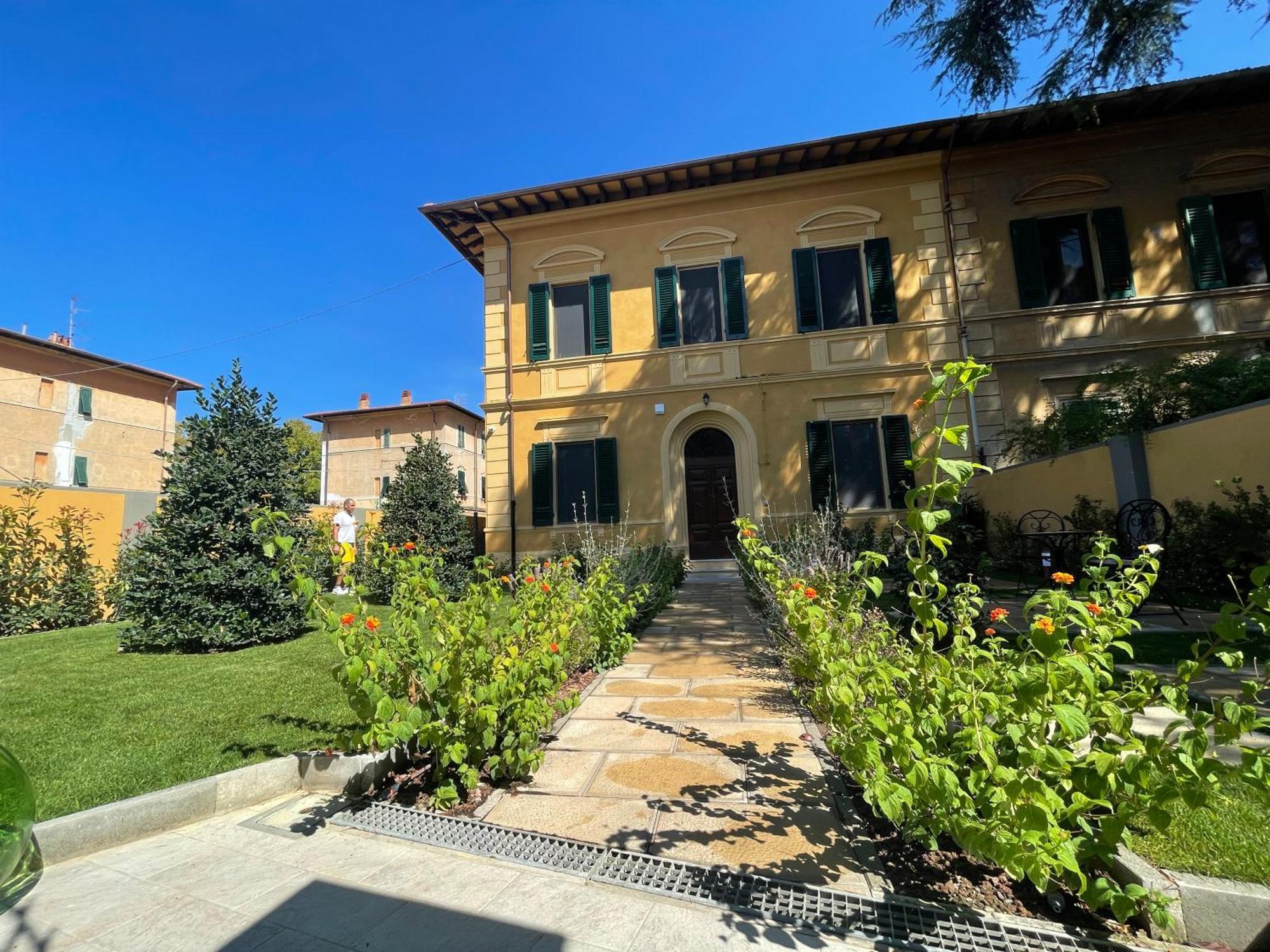 Villa Natalina B&B Pisa Bagian luar foto